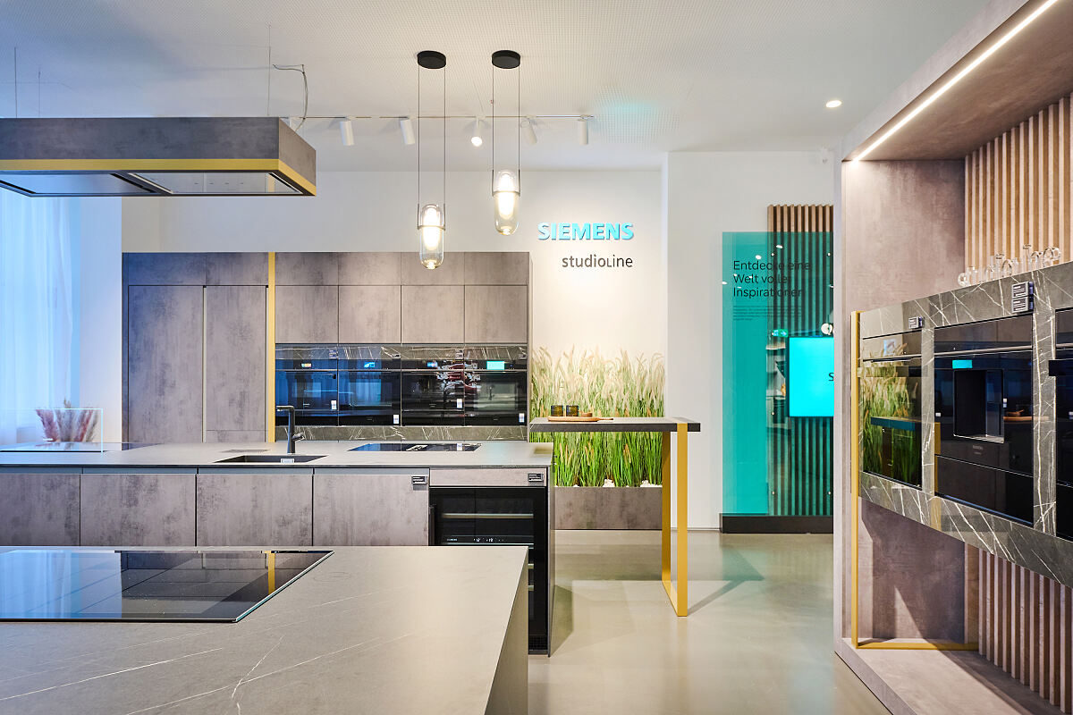 Die intelligente Küche ist das Herzstück des neuen Siemens Showrooms.