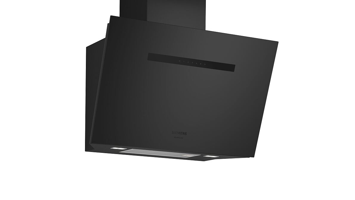 Siemens Hausgeräte hüllt Europas leistungsstärkste Umluft-Schrägesse in mattes Schwarz.